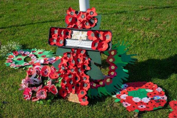 Ac Anzacdaywreaths 03