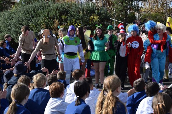 Year12Celebrationday (16)
