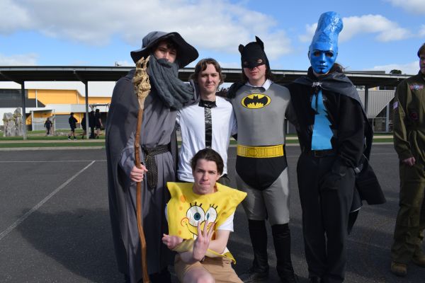Year12Celebrationday (17)